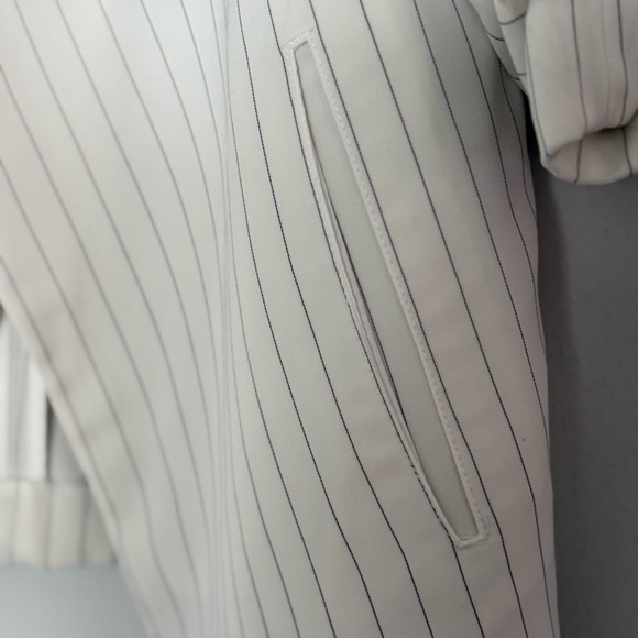 Rachel Zoe White Pinstripe Blazer Jacket Size M Open Front 3/4 Sleeve - Picture 6 of 7